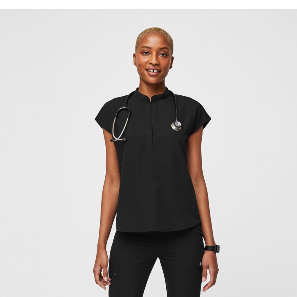 Figs Rafaela Oversized Scrub Top - Black - XS